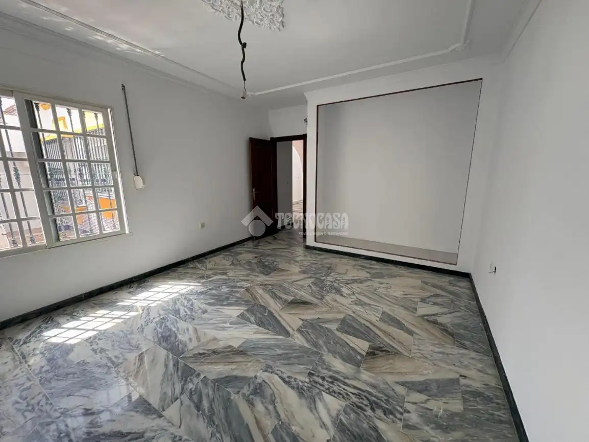 Casa adosada en venta en Chiclana de la Frontera con Terraza y Amueblado