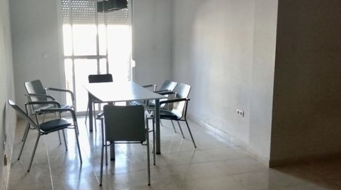 Foto 4 de Piso en venta en Gines, Sevilla