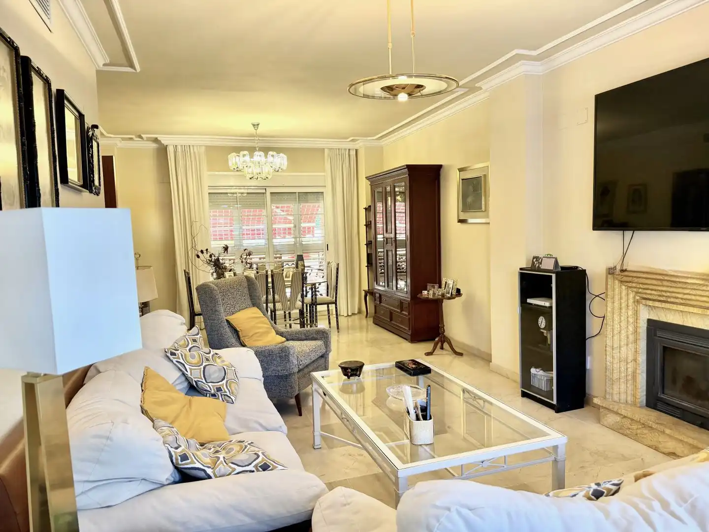 Villa con piscina in vendita a Gines, imagen 4