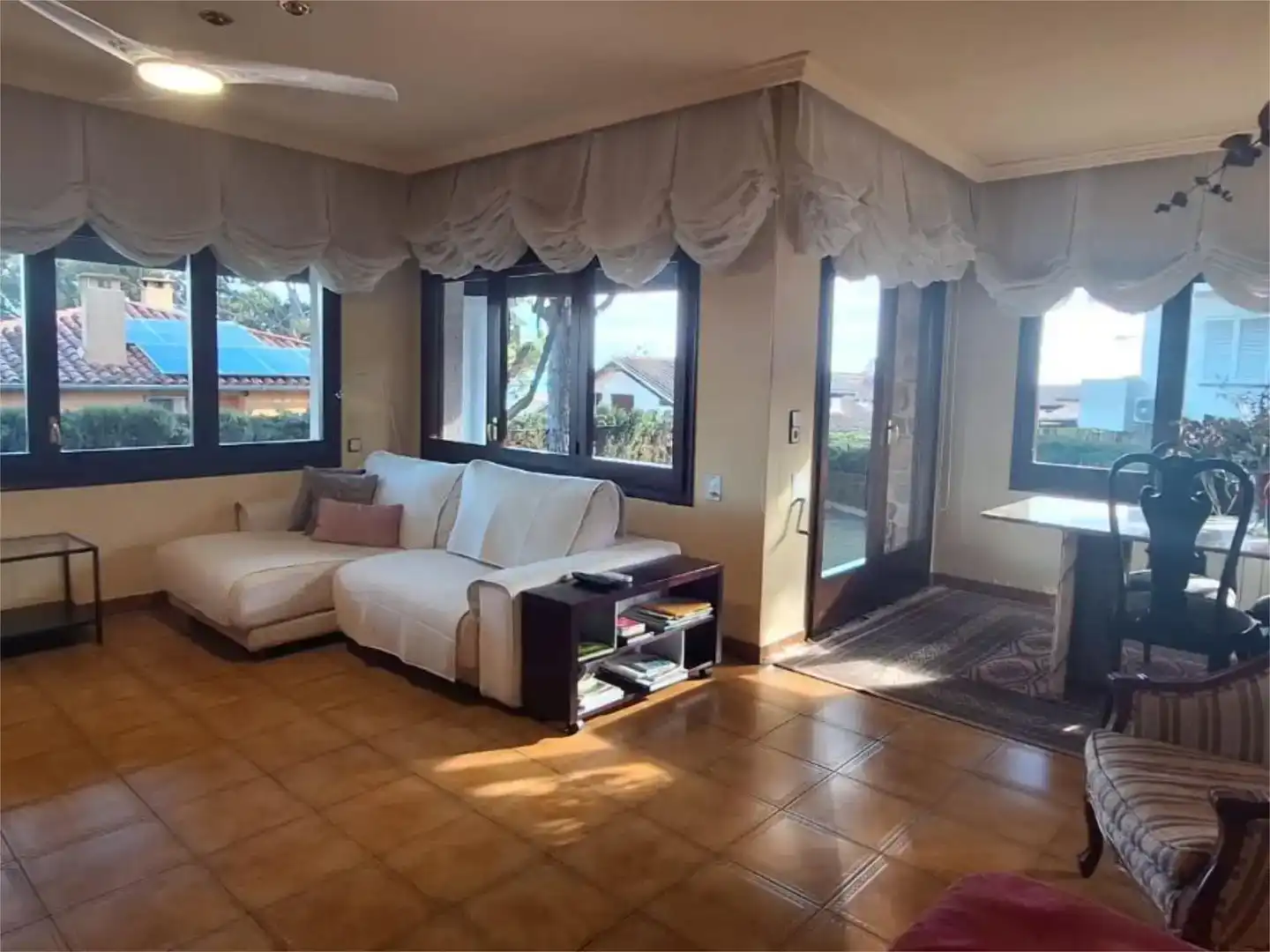 Sala d'estar de Casa o xalet en venda en Vilassar de Dalt
