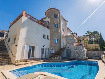 Xalet amb piscina en venda a ILLES MEDES