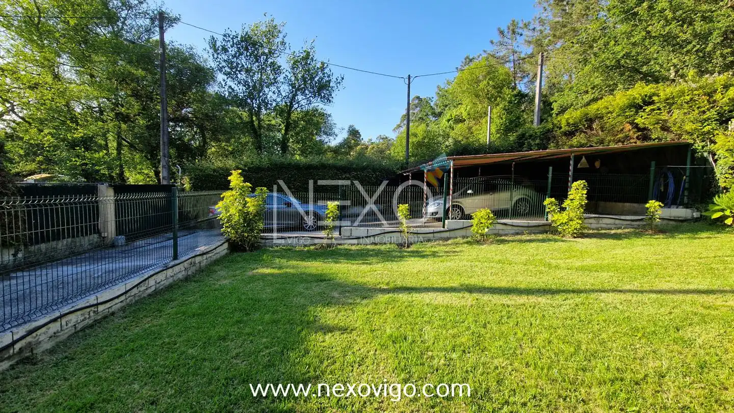 Jardín de Casa o chalet en venta en Cangas  con Calefacción, Jardín privado y Piscina