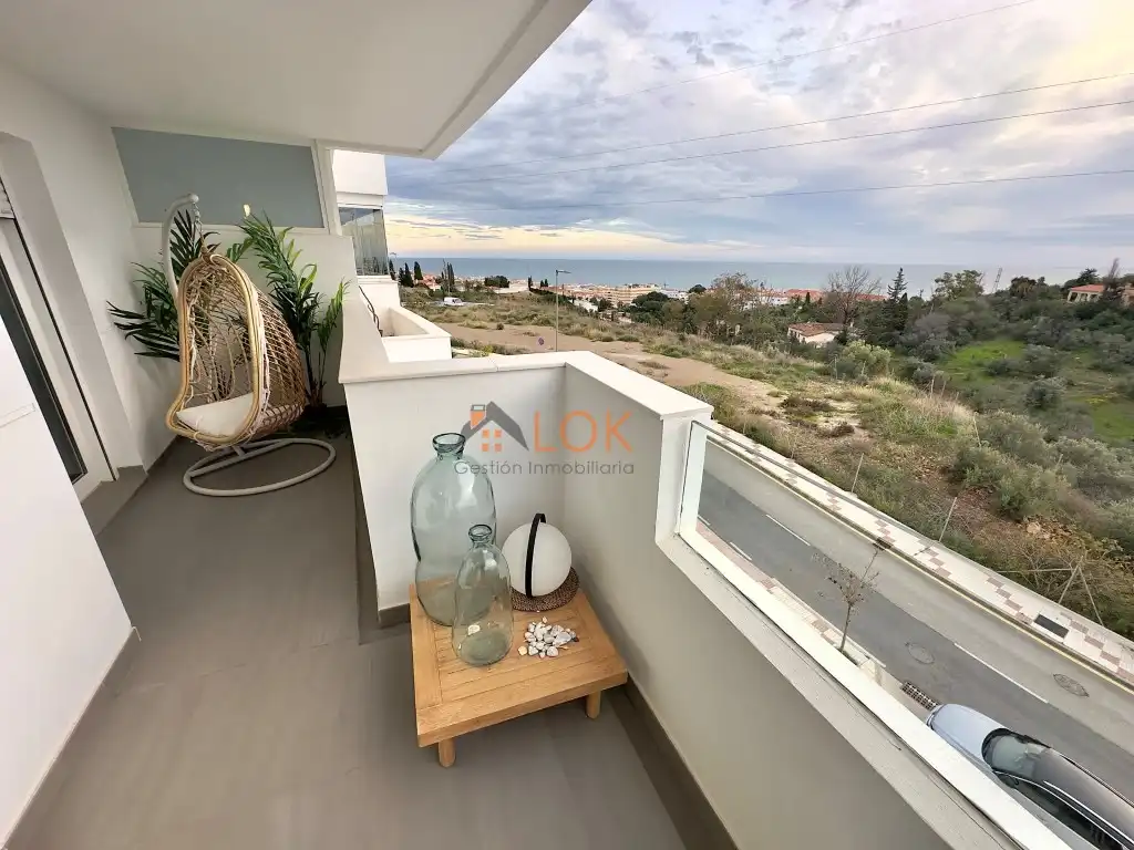 Vista exterior de Piso en venta en Rincón de la Victoria