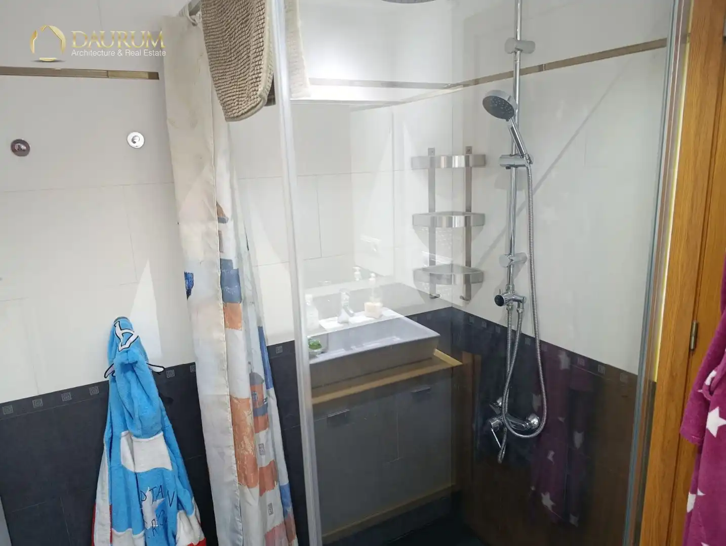 Bathroom of Flat for sale in Elche / Elx  with Air Conditioner, Heating and Terrace