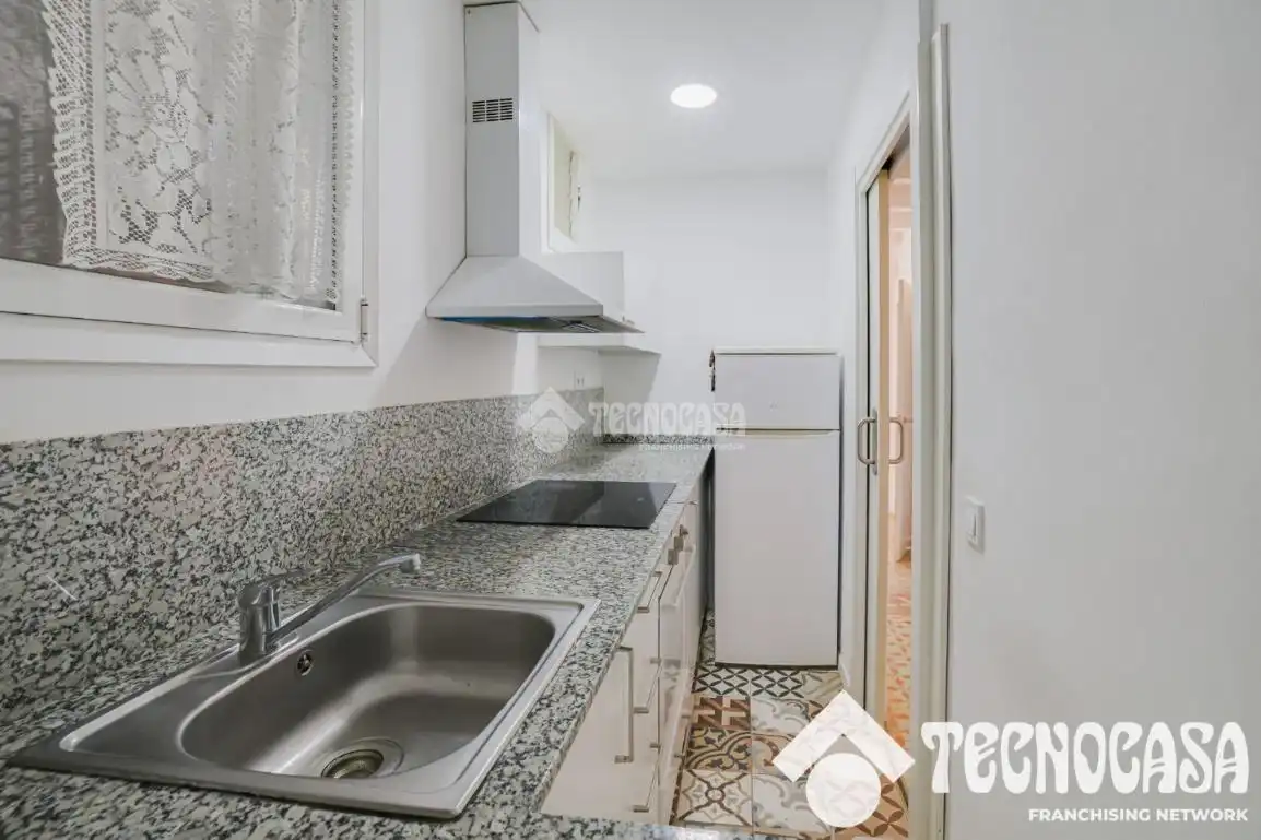 Cocina de Piso en venta en Barcelona con Balcón