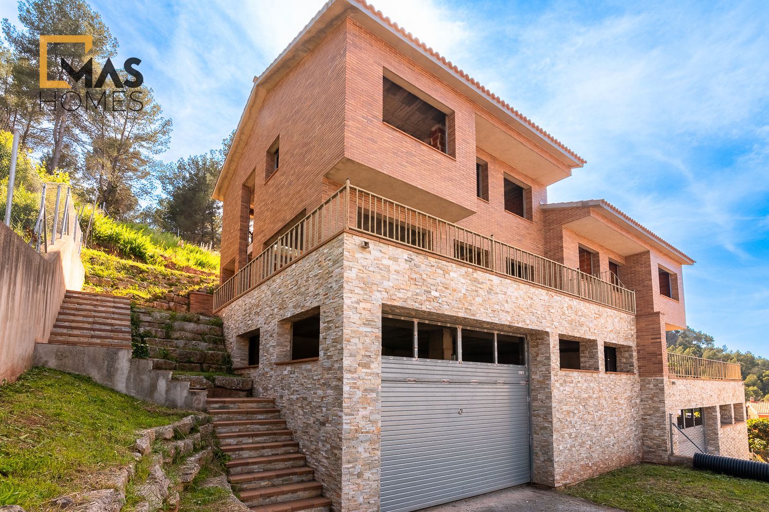 Exterior view of Single-family semi-detached for sale in Castellví de Rosanes  with Private garden, Terrace and Storage room