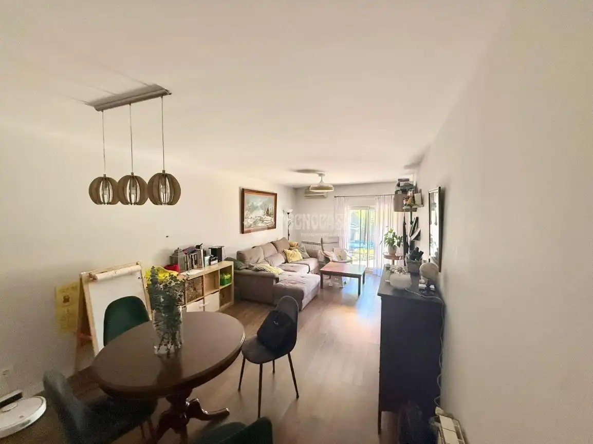 Sala de estar de Casa adosada en venta en Illescas con Aire acondicionado y Parquet