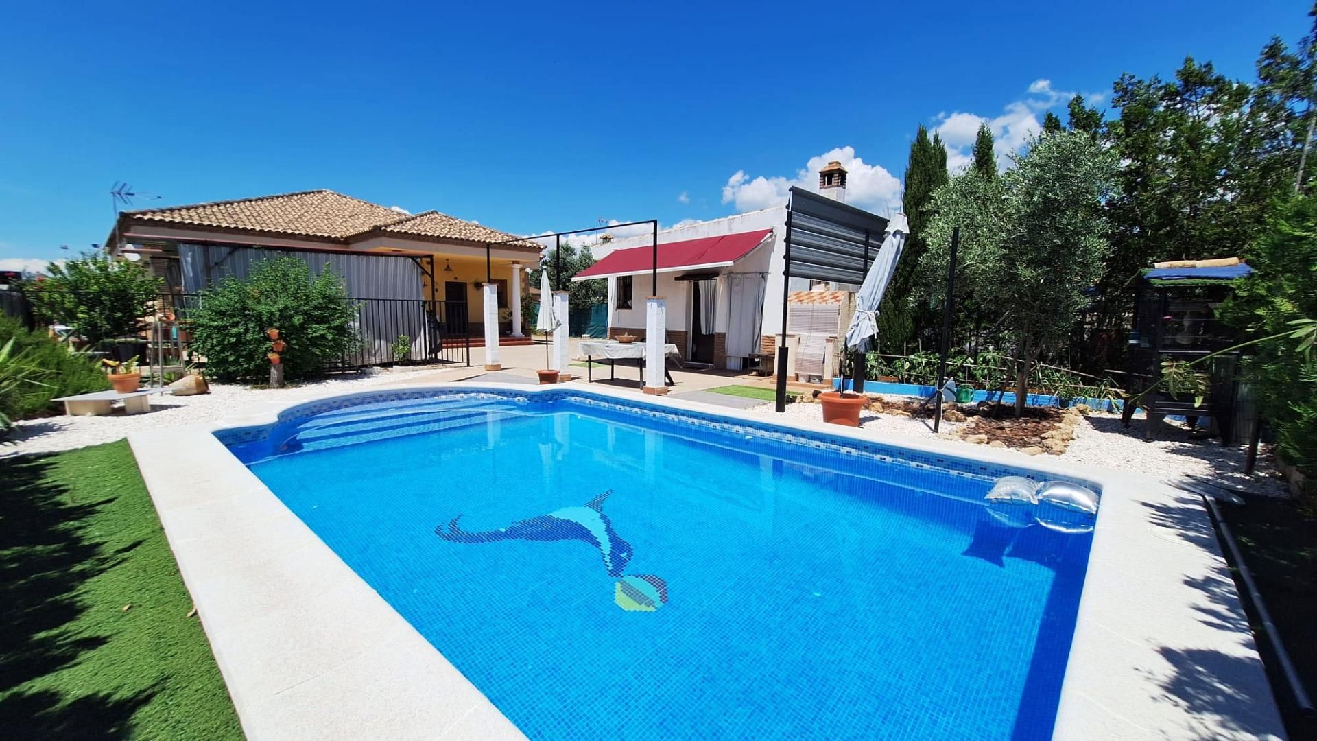 Piscina de Casa o xalet en venda en  Córdoba Capital amb Aire condicionat, Calefacció i Jardí privat