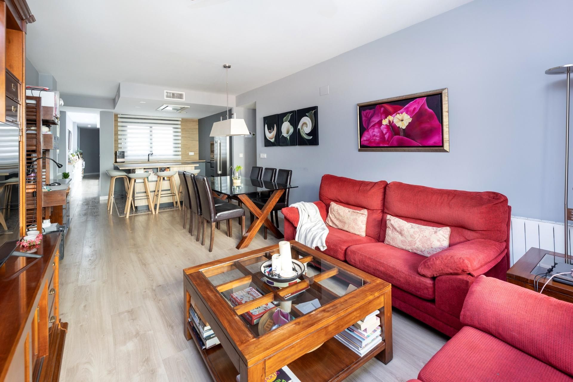 Living room of Flat for sale in  Granada Capital  with Air Conditioner, Heating and Terrace