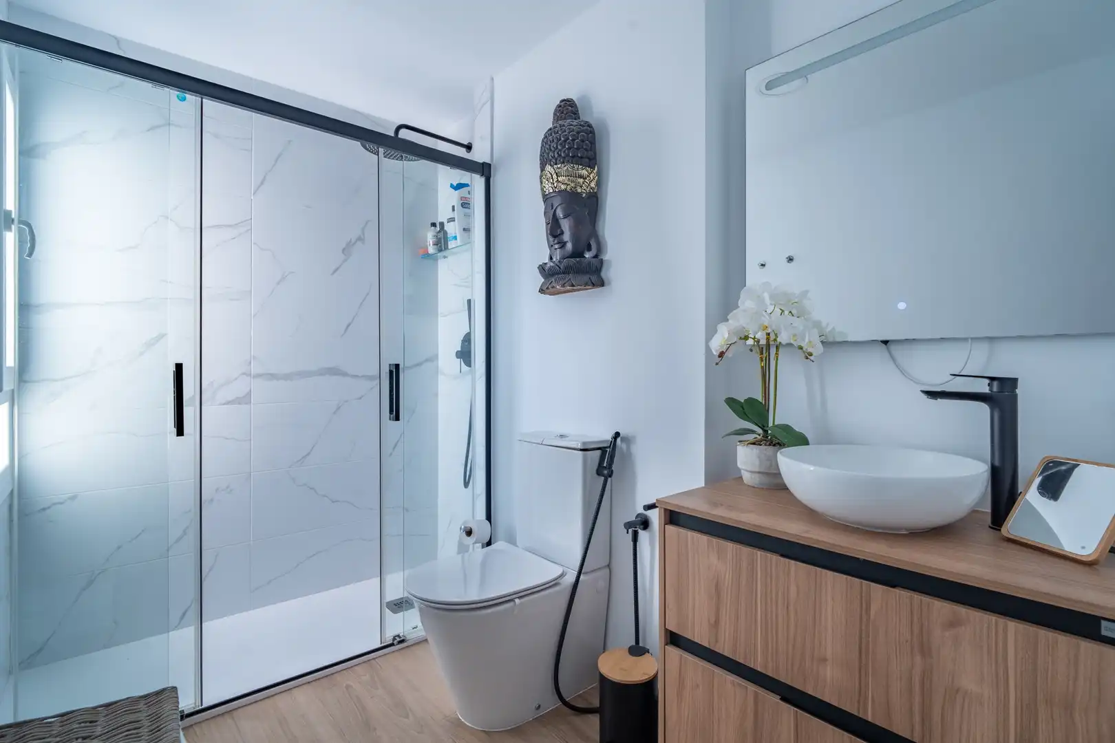 Bathroom of Apartments for sale in Málaga