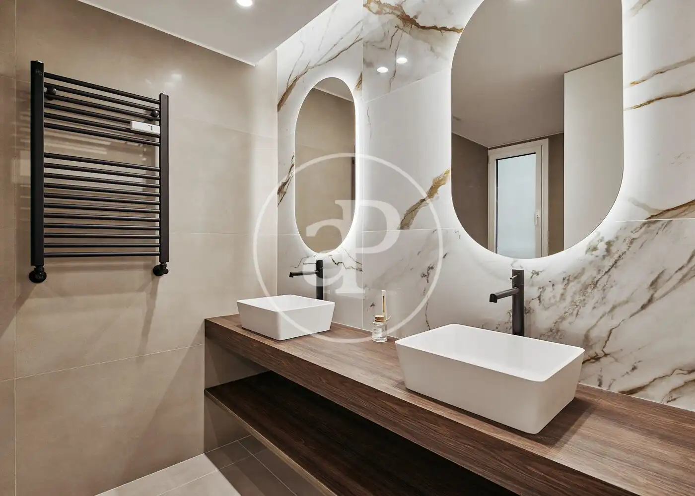 Badezimmer von Wohnung zum Verkauf in Madrid mit Klimaanlage, Heizung und Terrasse