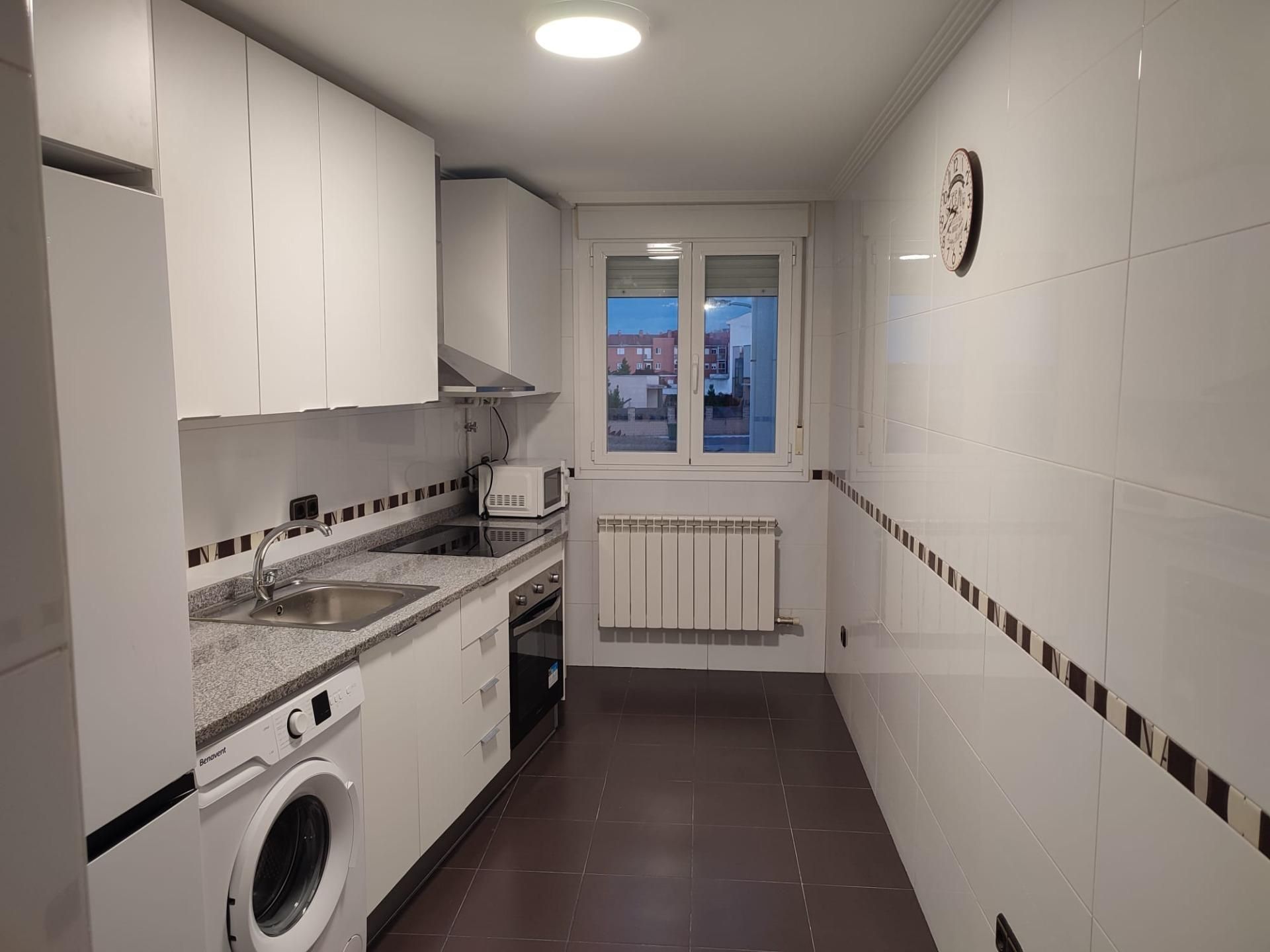 Kitchen of Flat to rent in Castellanos de Moriscos  with Heating and Balcony