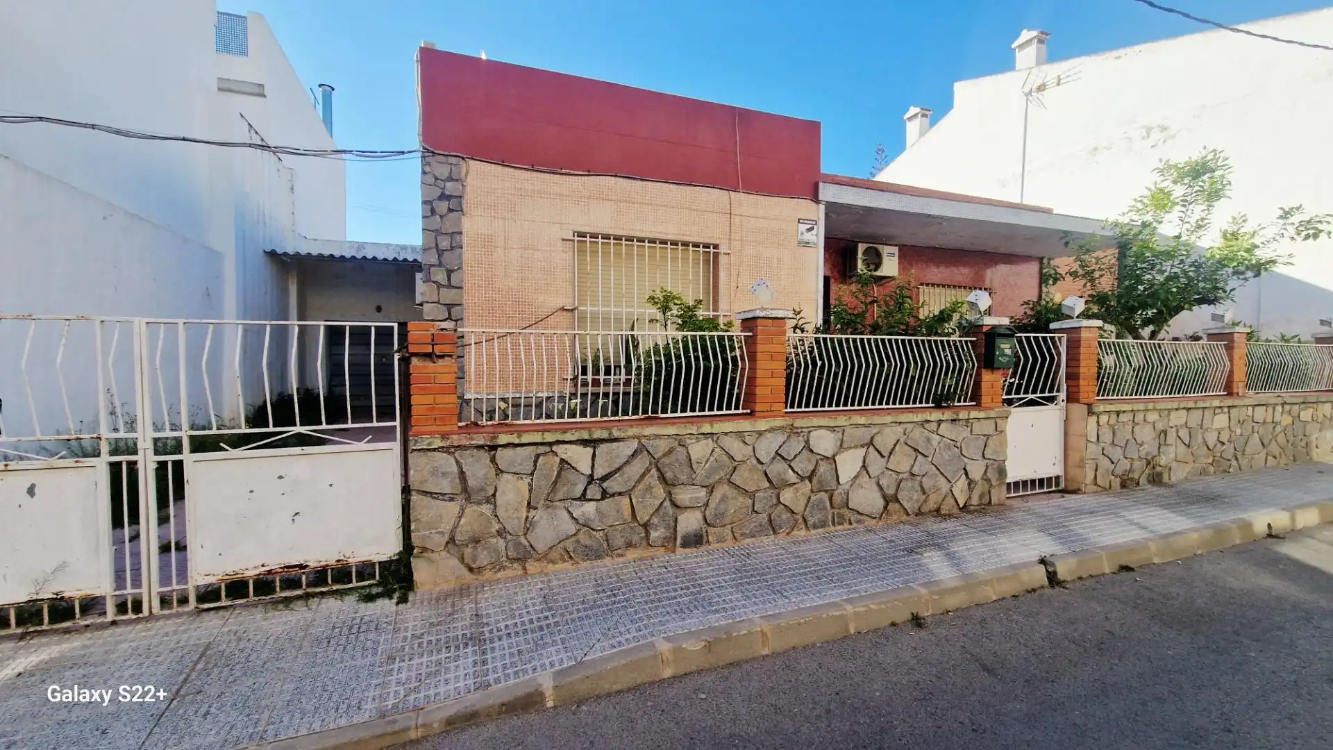 Vista exterior de Edificio en venta en Cartagena