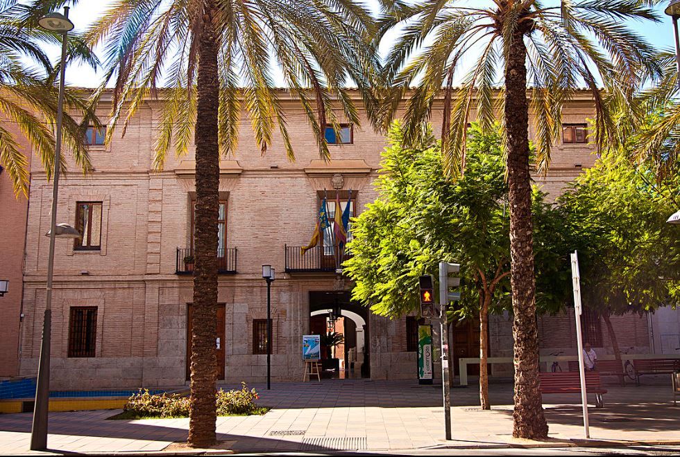 Vista exterior de Casa adosada de alquiler en Catarroja con Aire acondicionado, Trastero y Amueblado