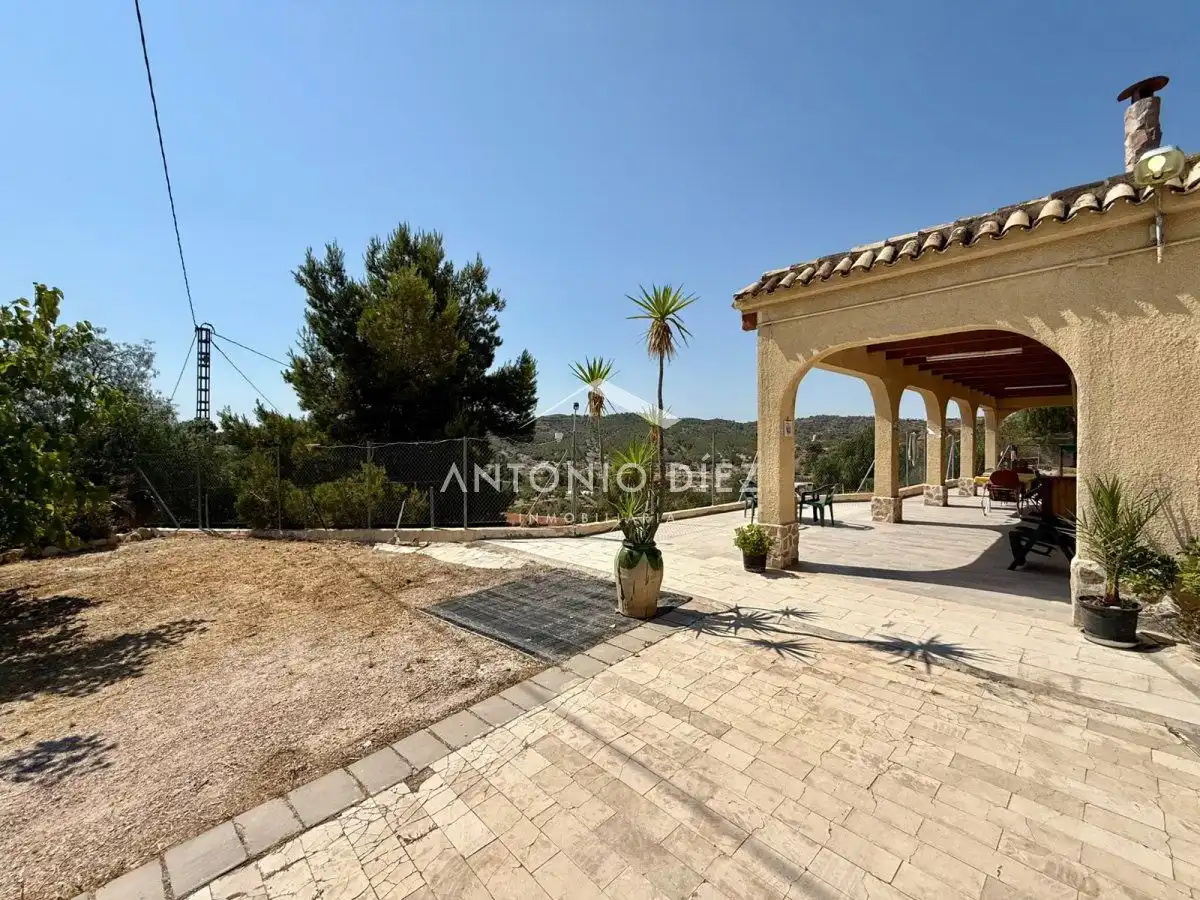 Vista exterior de Casa o xalet en venda en Aspe amb Terrassa