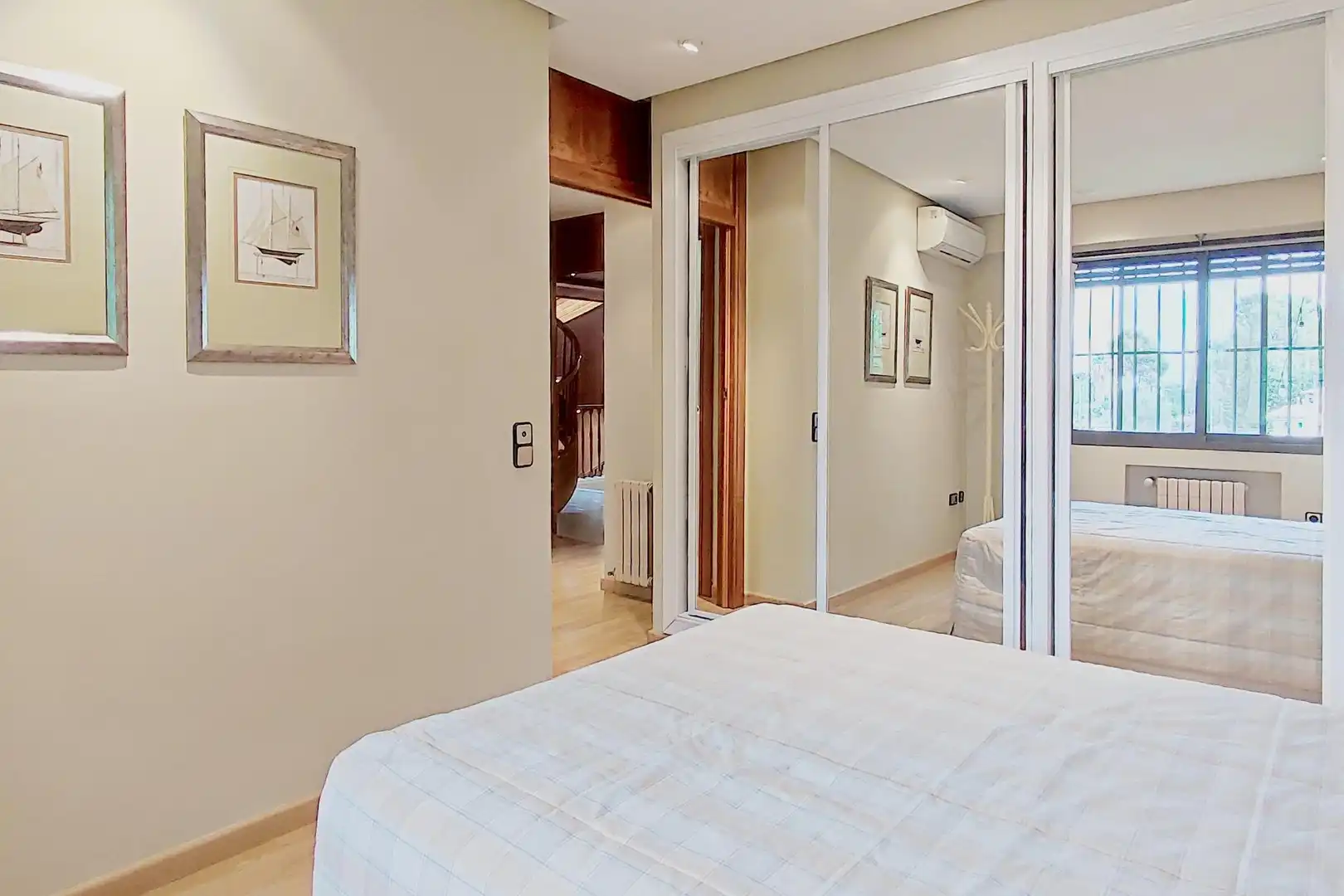 Bedroom of Houses for sale in L'Eliana  with Air Conditioner, Heating and Private garden