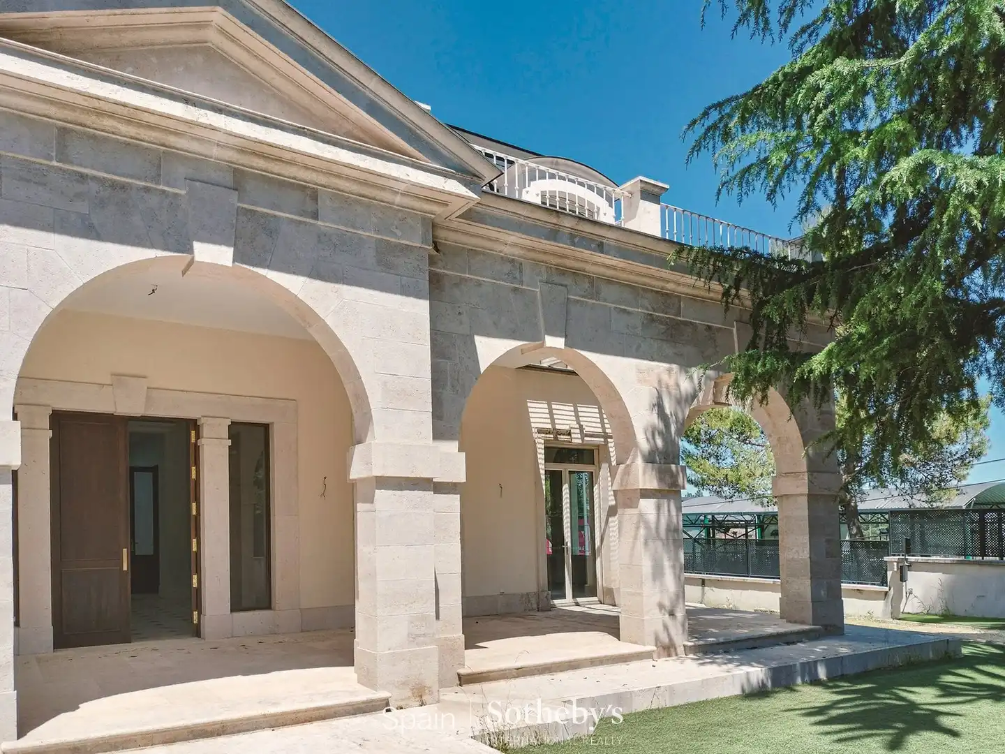 Exterior view of Houses for sale in Madrid  with Air Conditioner, Heating and Private garden