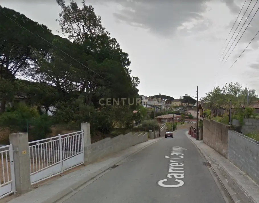 Residential land for sale in Calle Canigó 7, imagen 5