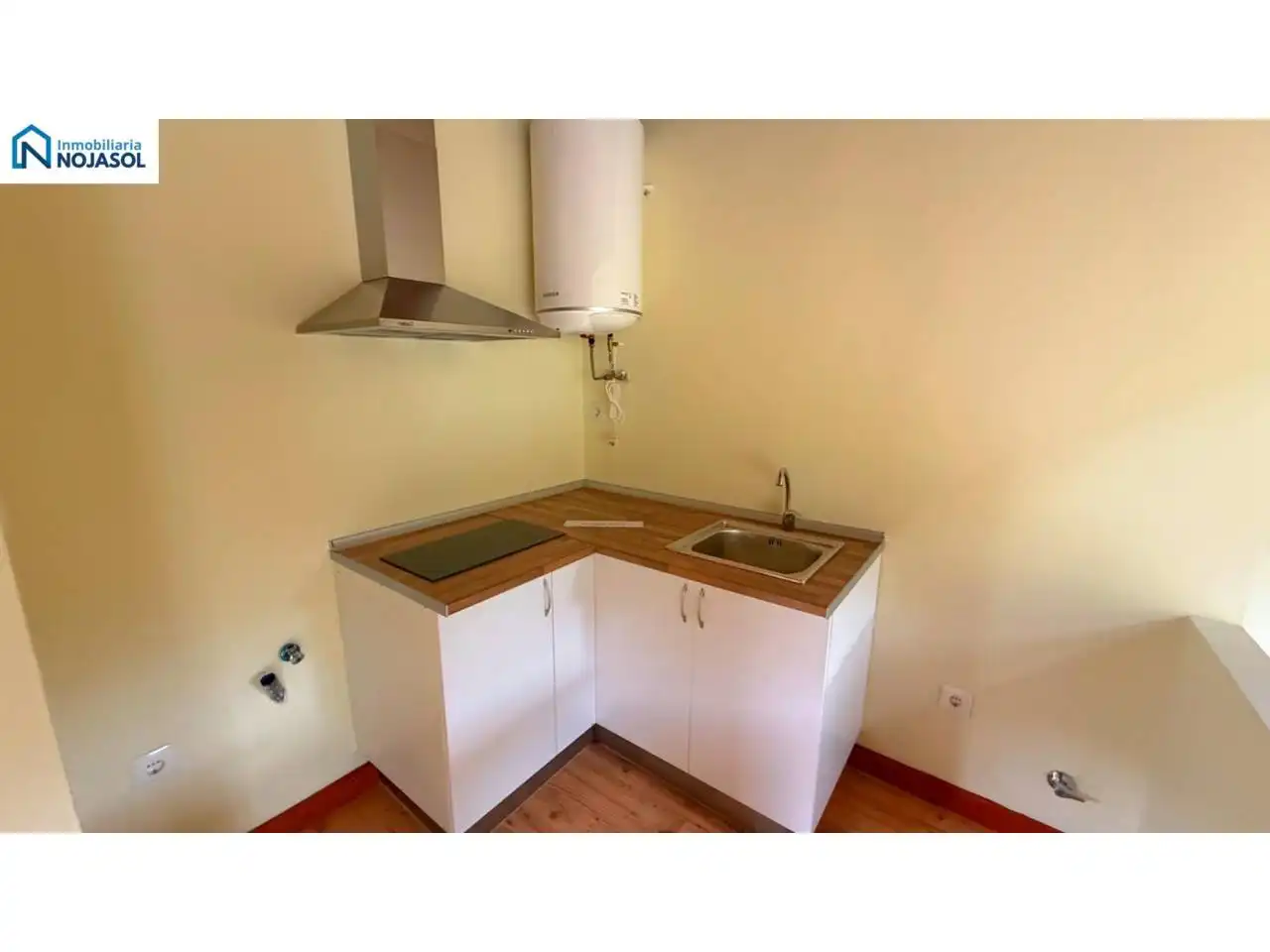 Cocina de Apartamento en venta en Vega de Liébana con Calefacción, Jardín privado y Parquet