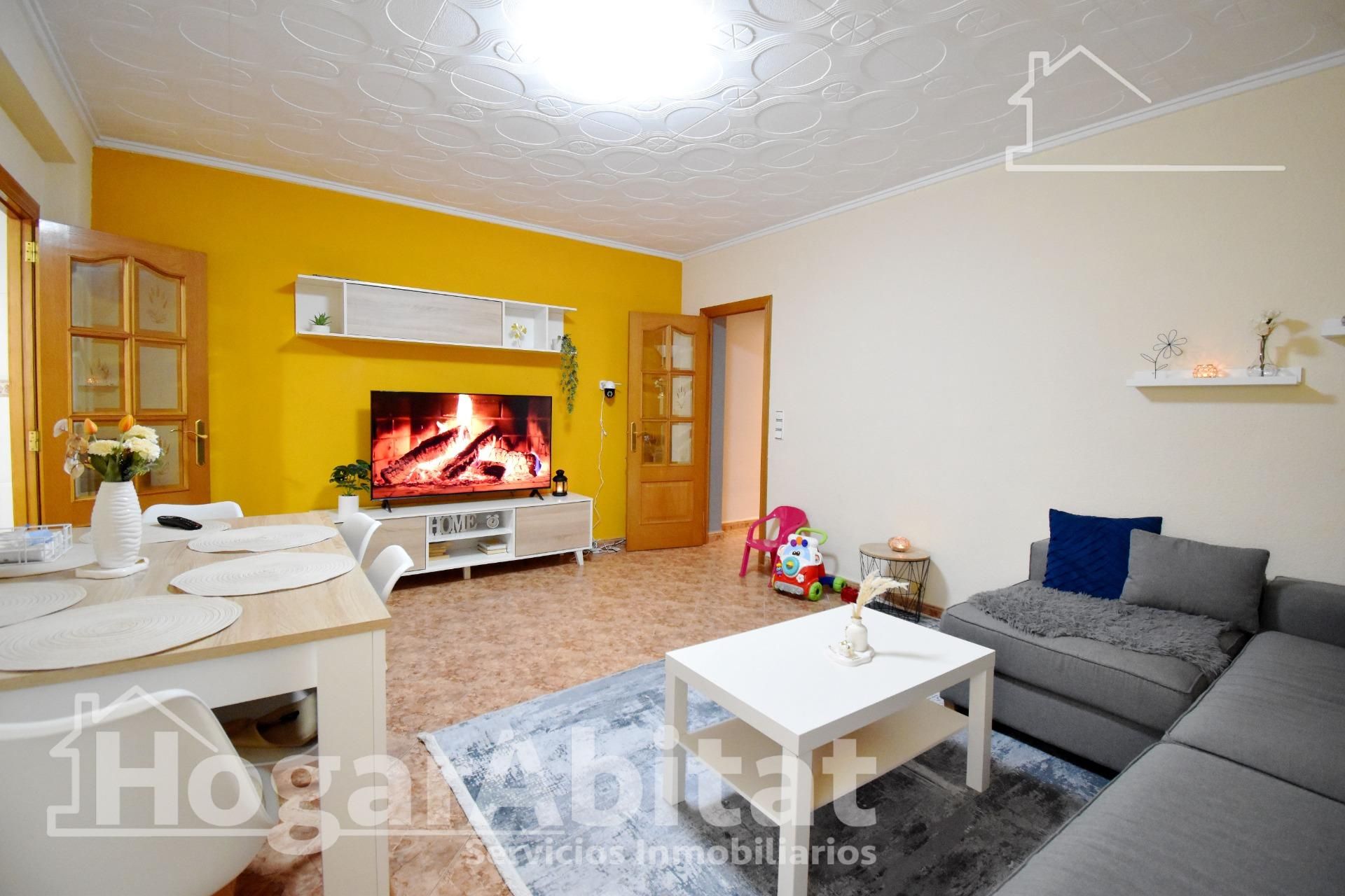 Living room of Flat for sale in Ròtova  with Air Conditioner, Storage room and Balcony
