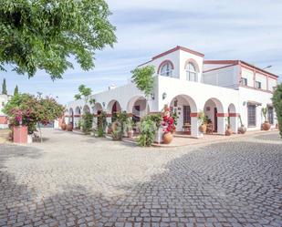 Exterior view of House or chalet for sale in Alcalá de Guadaira  with Swimming Pool and Furnished