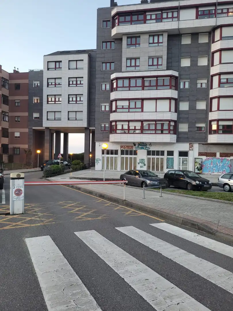 Parking de Garaje en venta en Castrillón