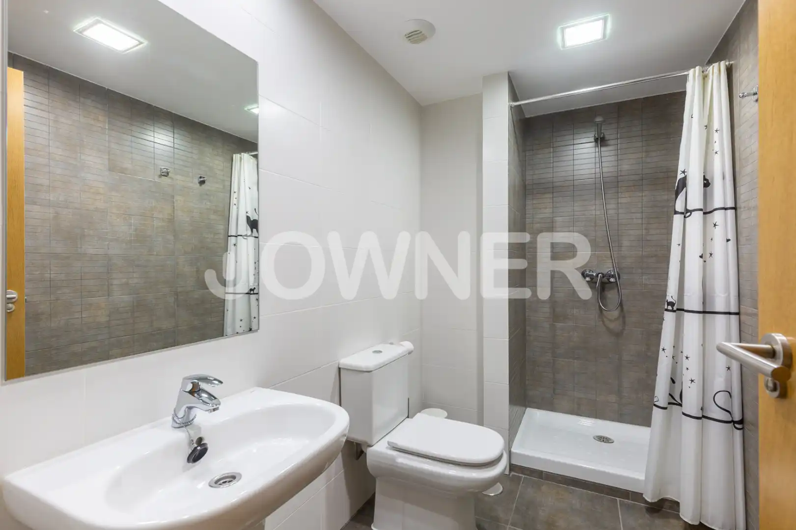 Bany de Casa o xalet de lloguer en Tres Cantos amb Aire condicionat, Jardí privat i Terrassa