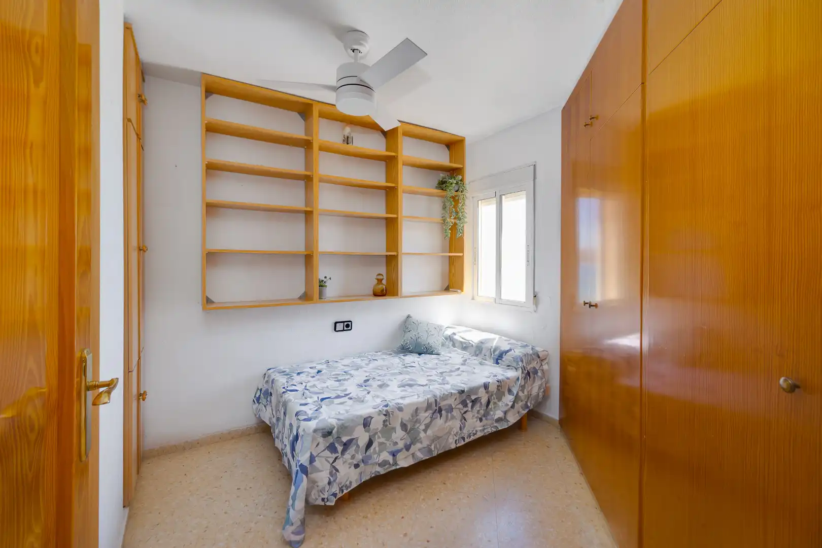 Habitación de Piso en venta en El Campello con Aire acondicionado, Trastero y Piscina comunitaria