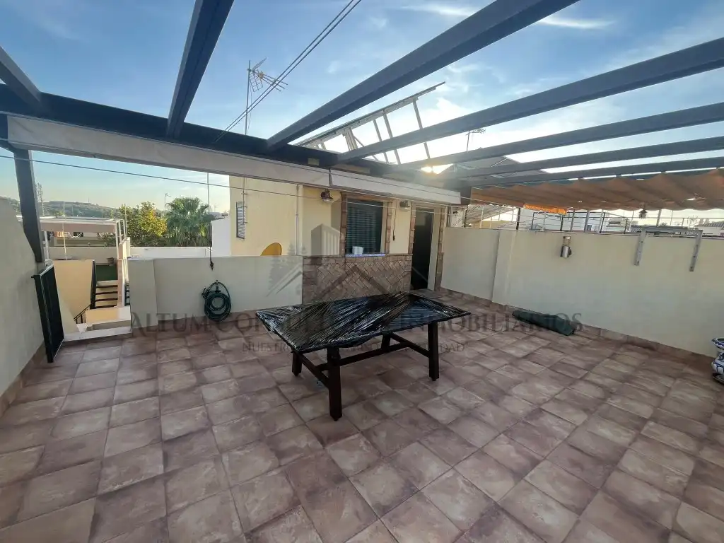 Terraza de Casa o chalet en venta en Nueva Alcalá
