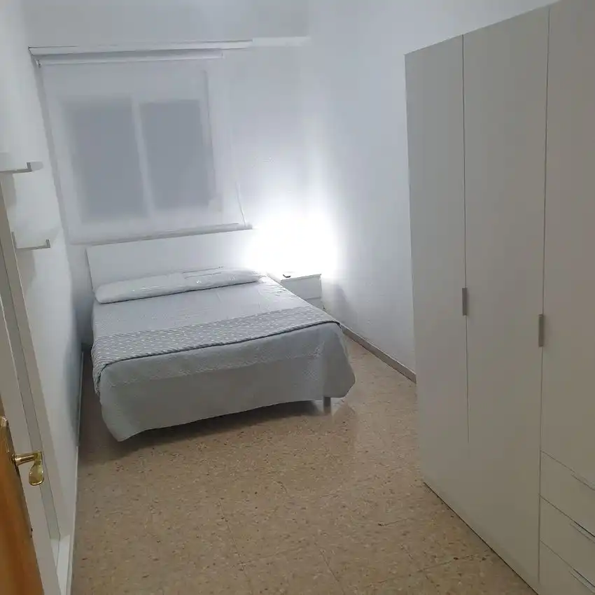 Schlafzimmer von Wohnung zur Miete in Valencia mit Klimaanlage, Terrasse und Möbliert
