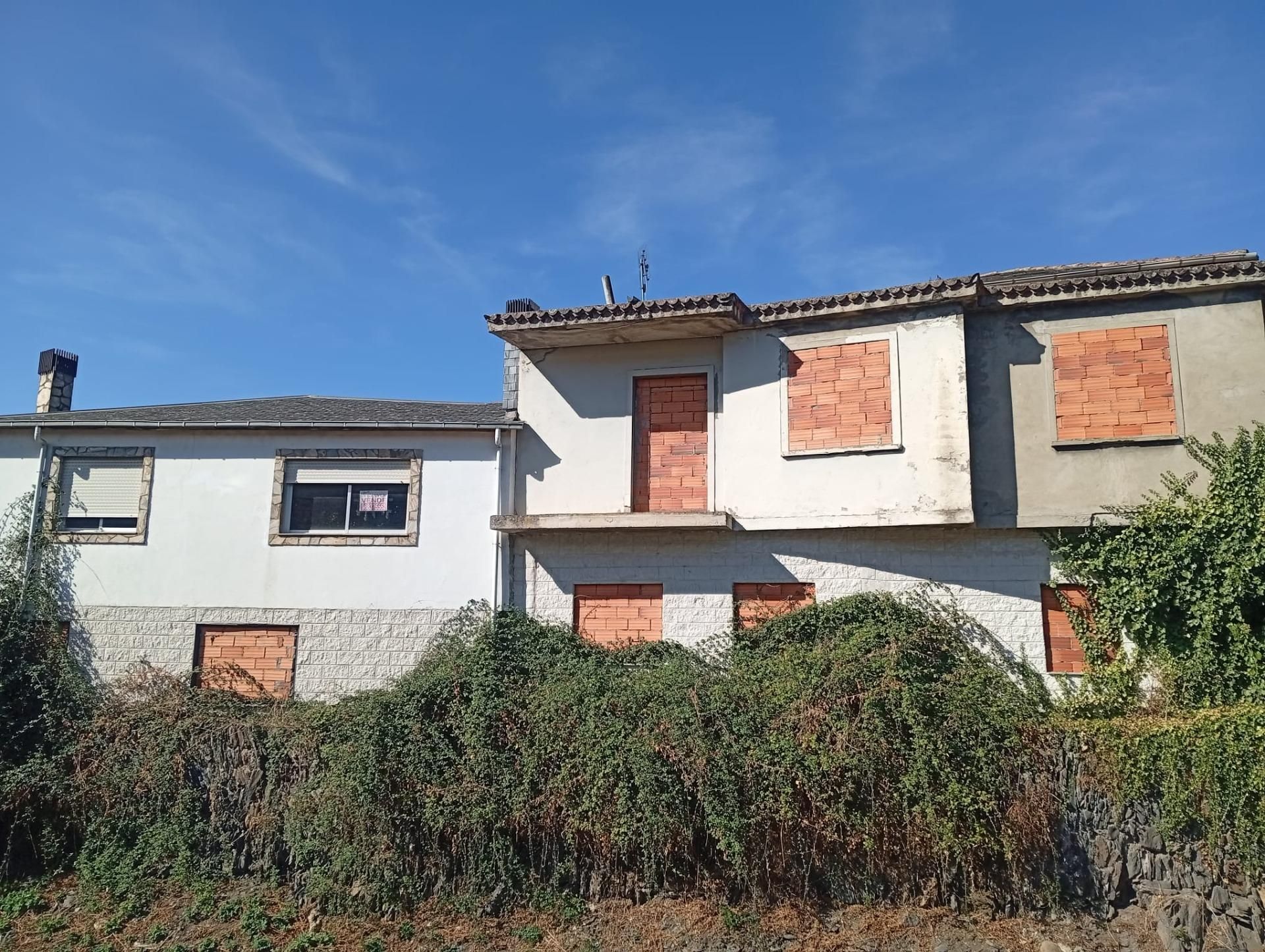 Vista exterior de Casa o xalet en venda en A Rúa 