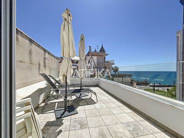 Casa amb balcó en venda a Centre
