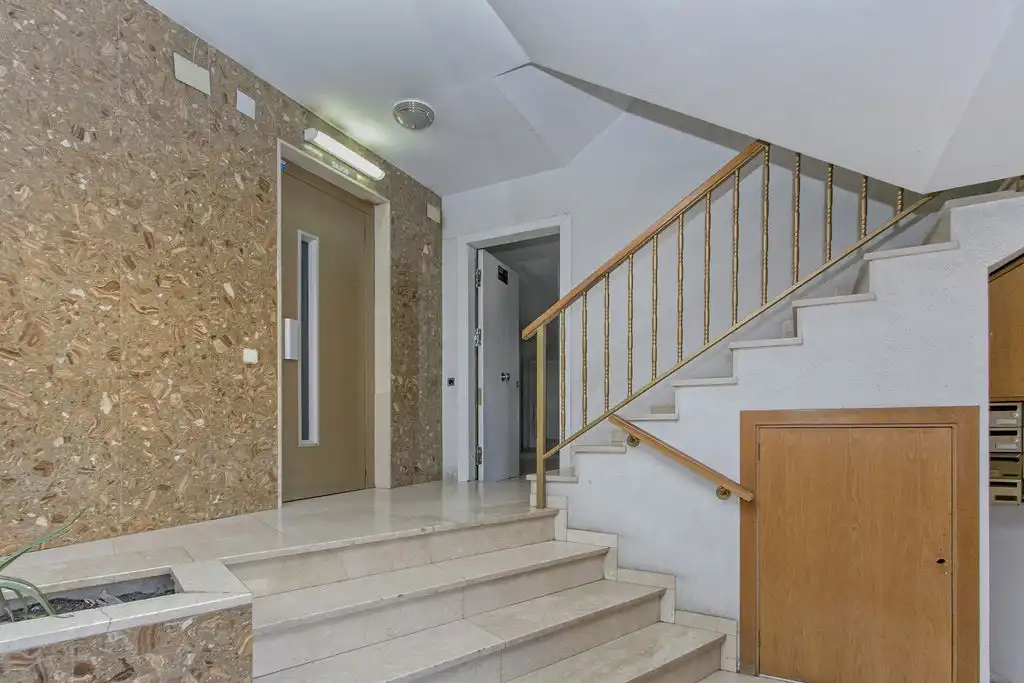 Pis amb ascensor en venda a La Serreta