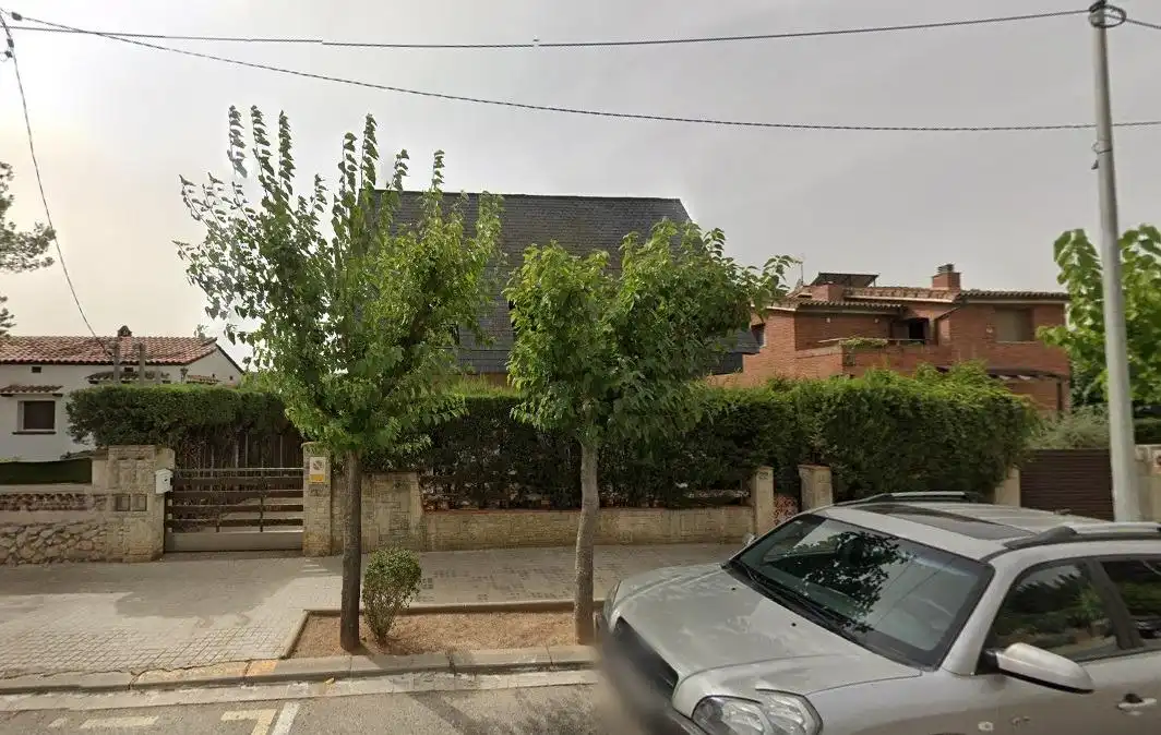 Casa con piscina en venta en Avenida CATALUNYA 22, imagen 2