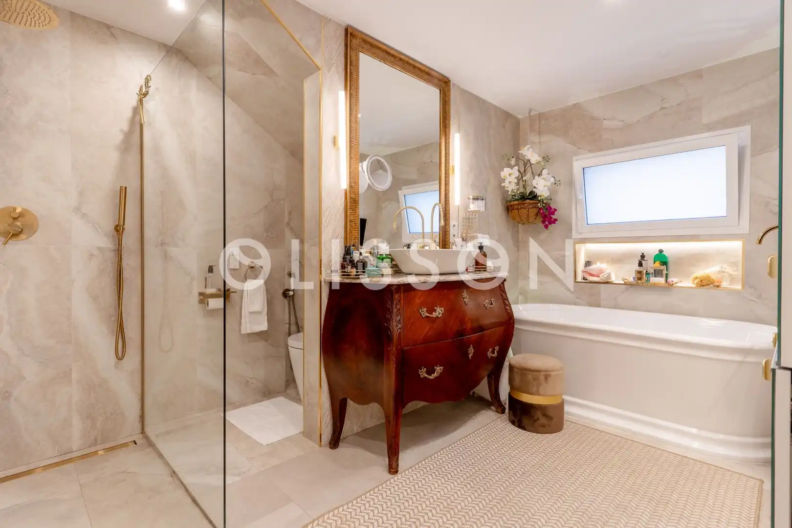 Baño de Casa o chalet en venta en Madrid con Aire acondicionado, Calefacción y Jardín privado
