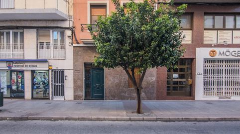 VIVIENDA UNIFAMILIAR CENTRICA