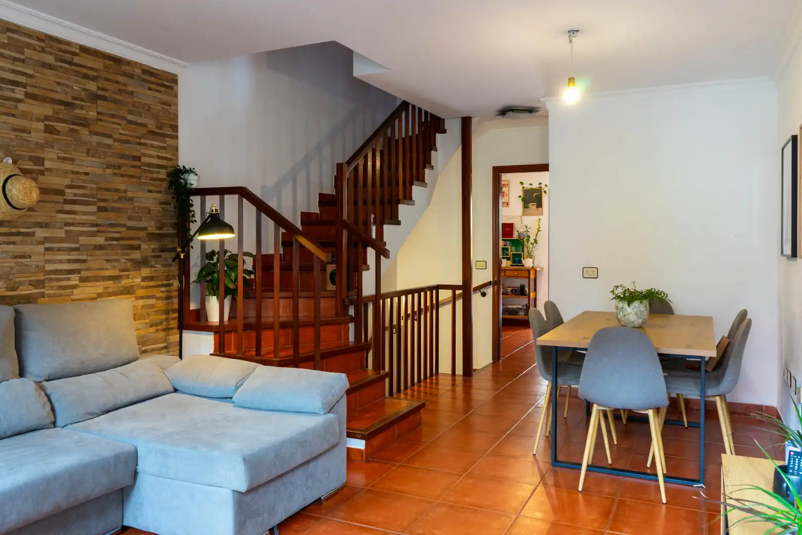 Sala d'estar de Casa adosada en venda en Tacoronte amb Jardí privat, Terrassa i Moblat