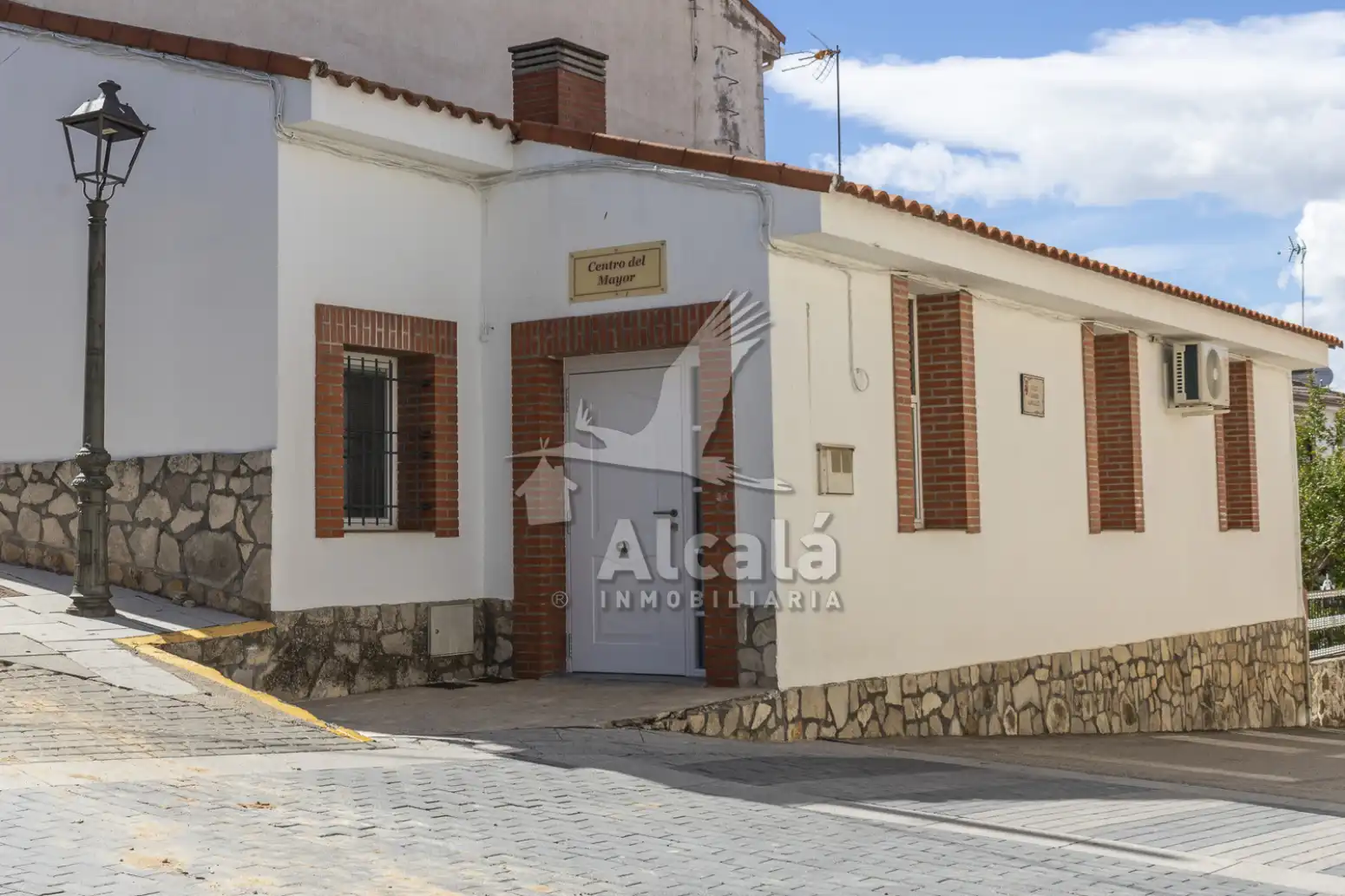 Exterior view of Residential for sale in Santorcaz