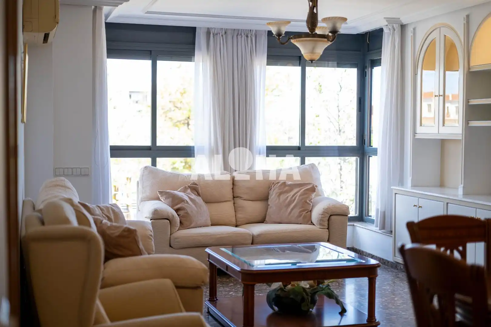 Living room of Duplexes for rent in  Valencia Capital  with Air Conditioner and Furnished