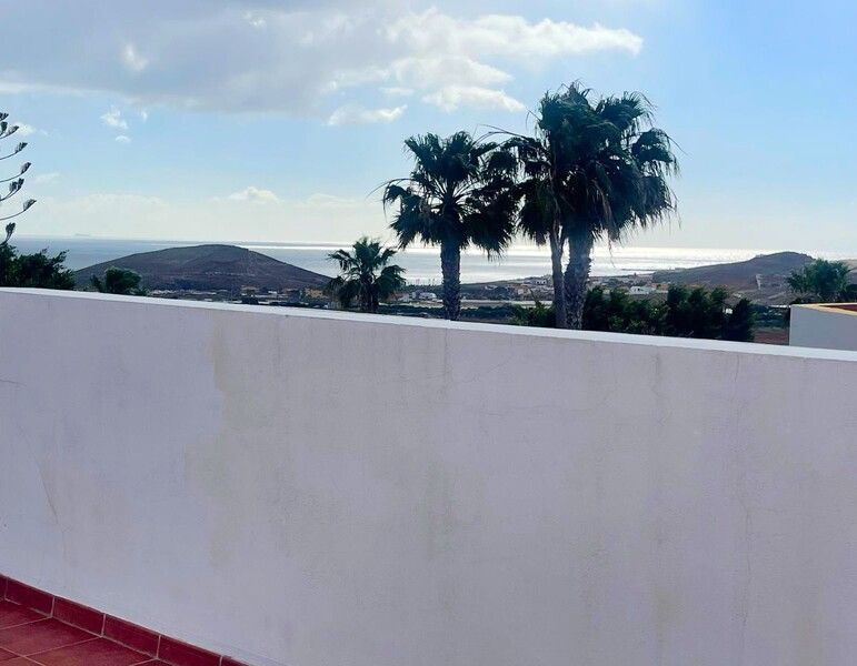 Außenansicht von Wohnung zum Verkauf in Agüimes mit Terrasse und Abstellraum