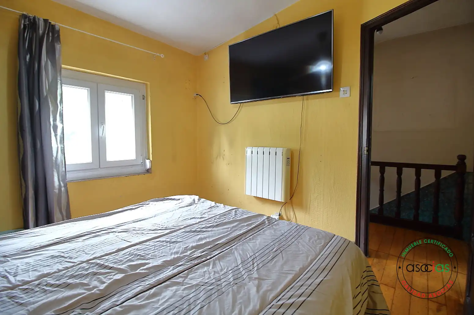 Habitación de Casa adosada en venta en Siero con Calefacción, Jardín privado y Terraza