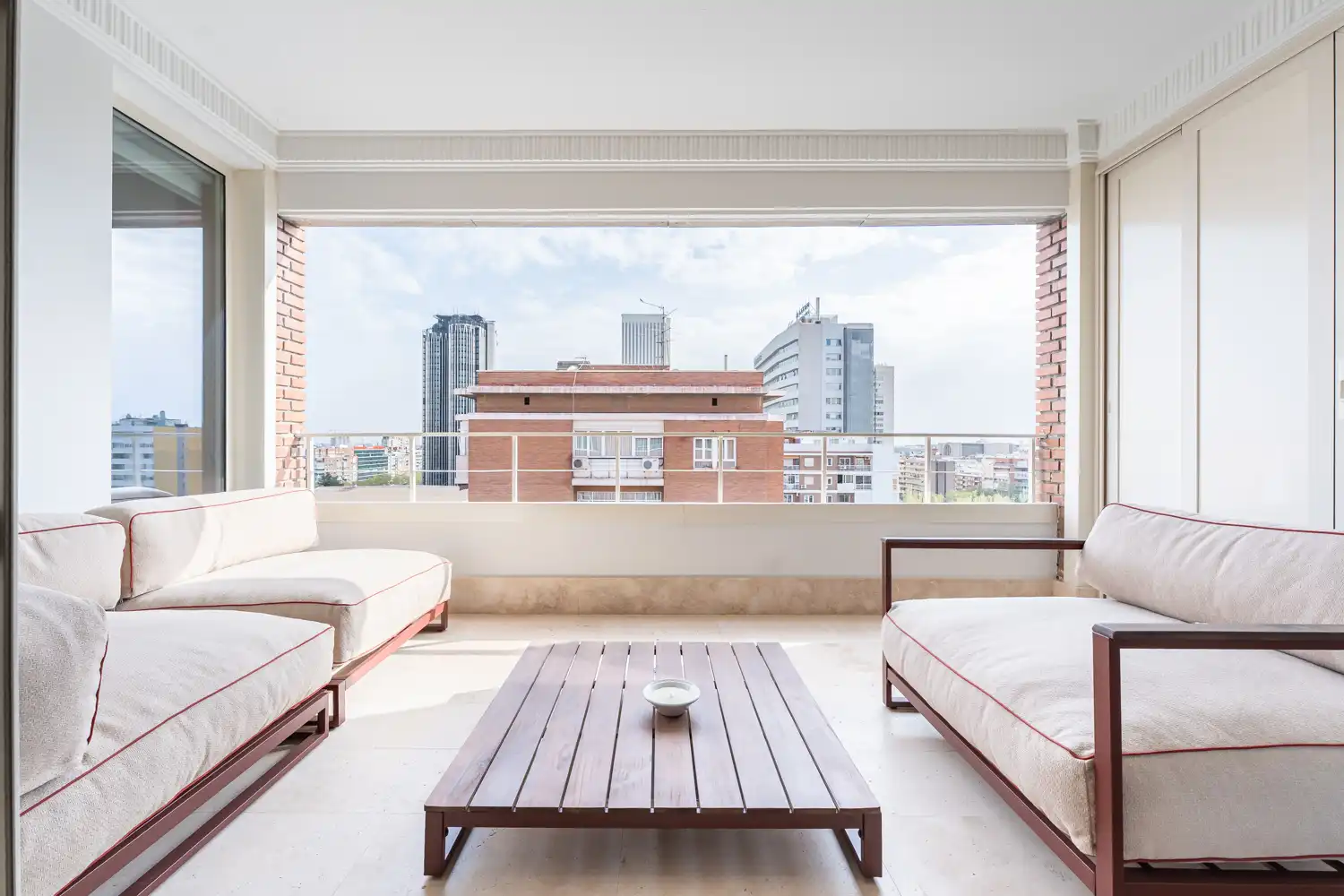 Terraza de Ático en venta en  Madrid Capital con Aire acondicionado, Terraza y Trastero