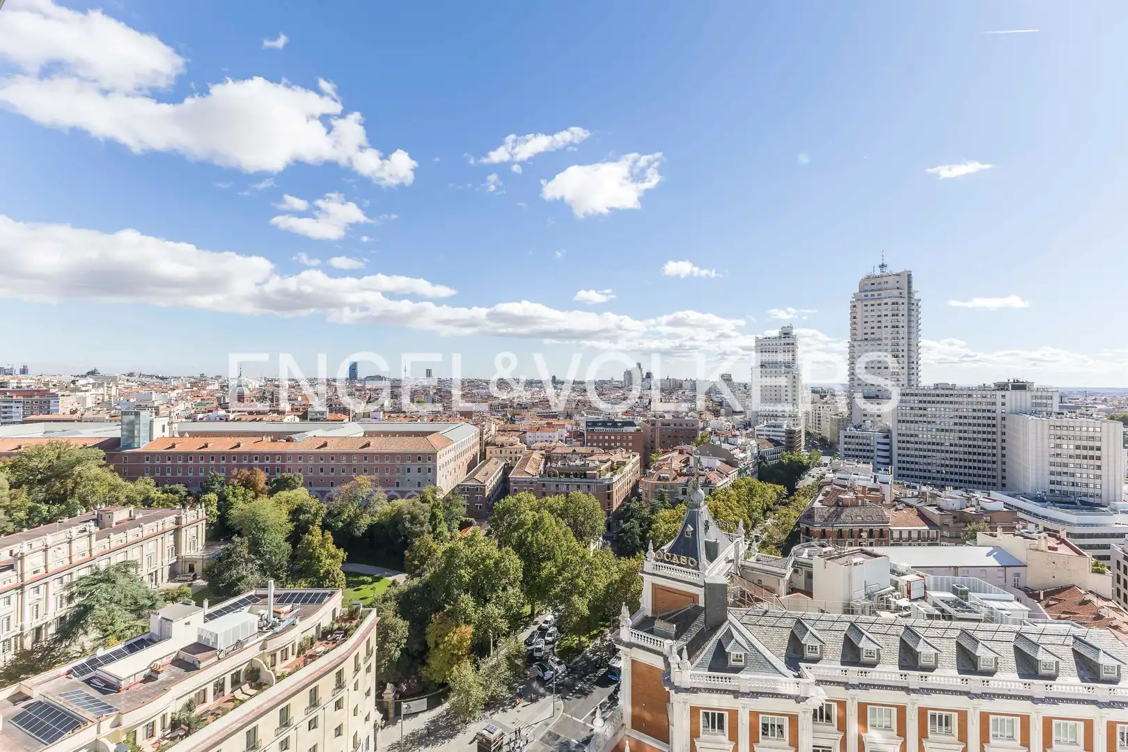 Exterior view of Flat for rent in Moncloa - Aravaca