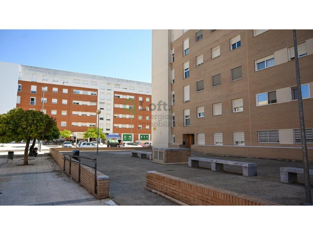 Vista exterior de Piso en venta en Badajoz Capital