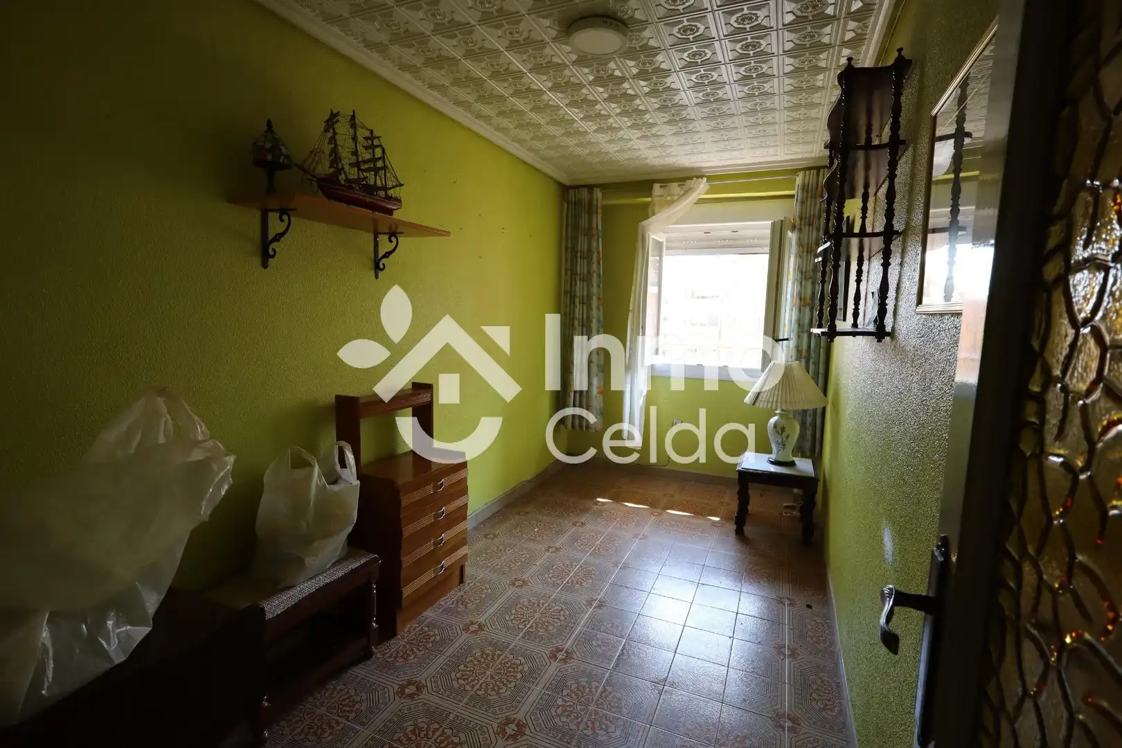 Flat for sale in Xirivella  with Air Conditioner, Heating and Furnished