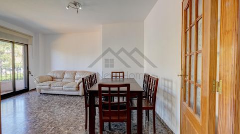 Foto 2 de Piso de alquiler en Núcleo Urbano, La Pobla de Vallbona