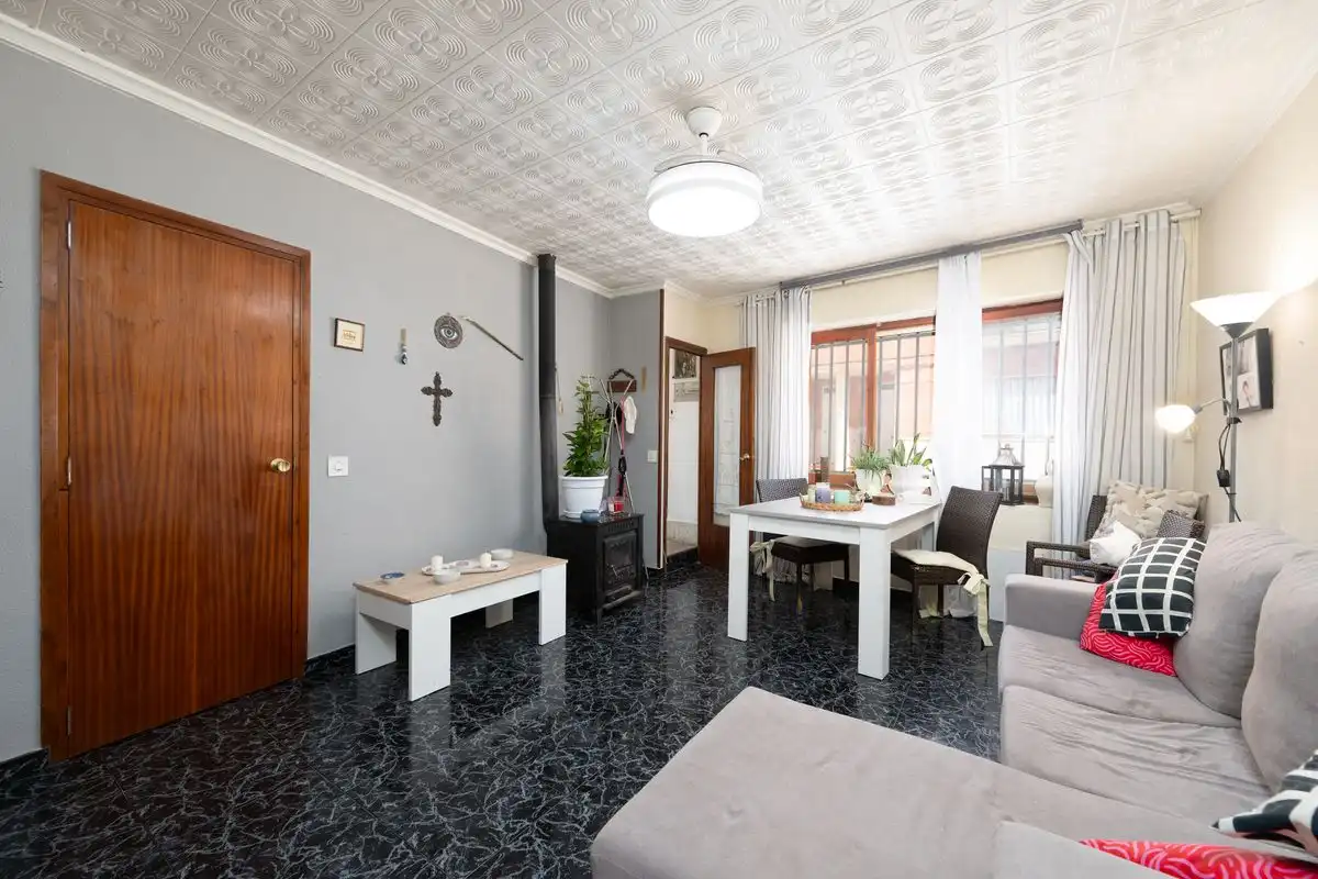 Casa amb terrassa en venda a Carrer Biar, imagen 8