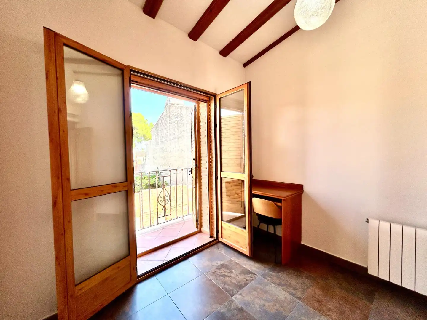 Terrasse von Haus oder Chalet zur Miete in Rafelbuñol / Rafelbunyol mit Klimaanlage, Heizung und Privatgarten