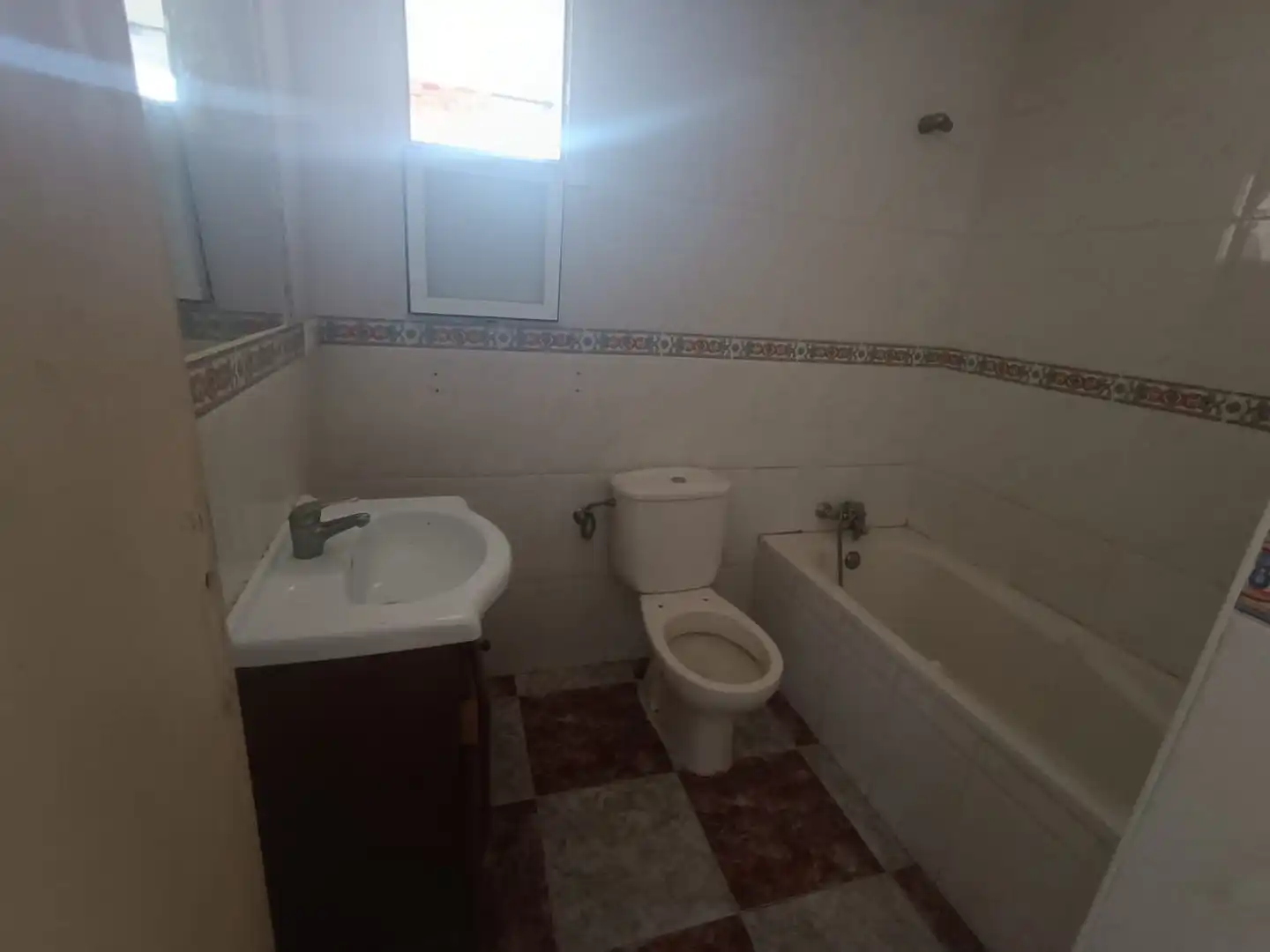 Bathroom of Flat for sale in Sanlúcar de Barrameda