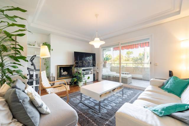 Apartamento en Alquiler en Calle Prado del Rey, Pozuelo de Alarcón, Spain, 69 en Prado de Somoaguas